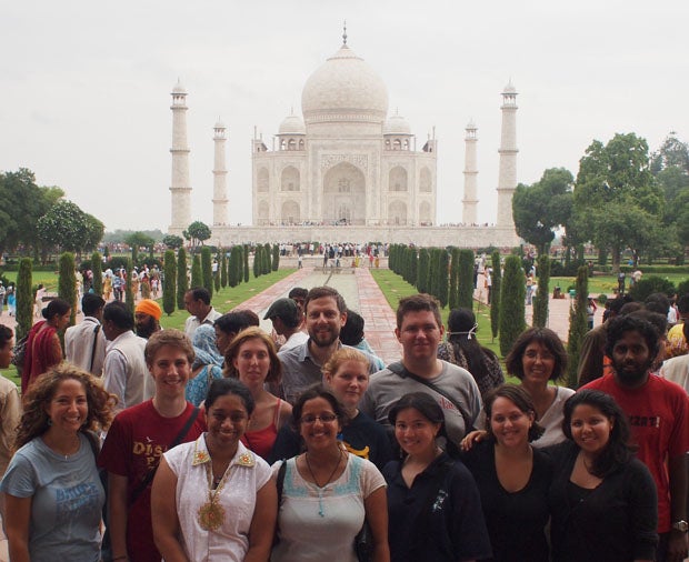 People in front of the Taj Mahal